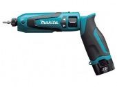 Аккумуляторный шуруповерт MAKITA TD 022 DSE в сумке+ аксессуары