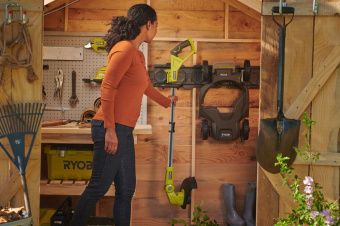 ONE + / Триммер-газонокосилка RYOBI RY18LMC30A-0