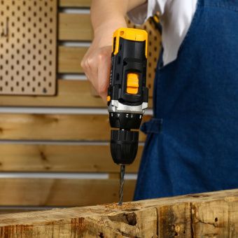 Дрель-шуруповерт аккумуляторная DEKO Banger SET 1