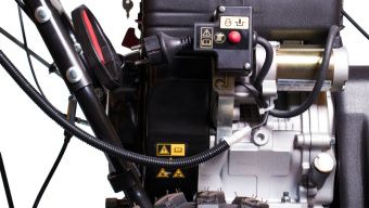 Снегоуборщик бензиновый CHAMPION ST1170BS