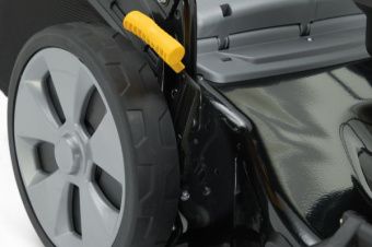 Газонокосилка бензиновая самоходная ALPINA AL5 51 SHQ