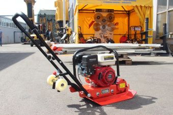 Виброплита Impulse VP60L Loncin G200F (колеса)